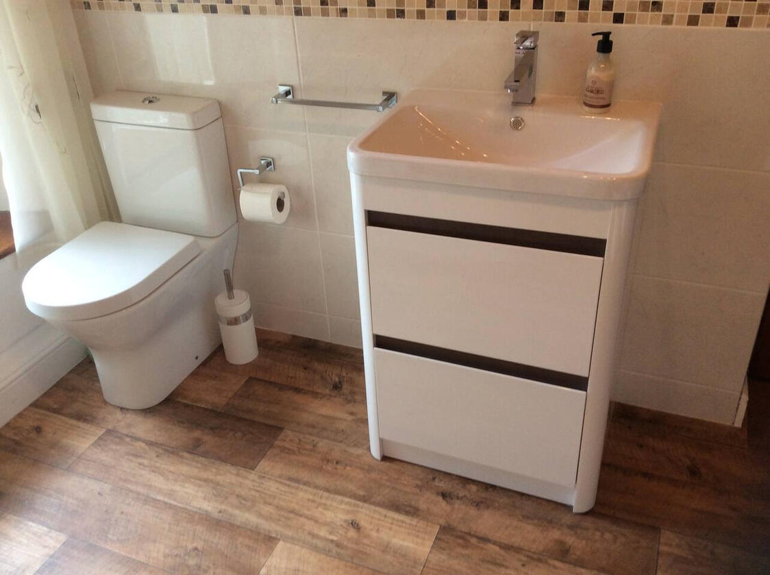Ensuite bathroom sink area Ensuite bathroom sink area