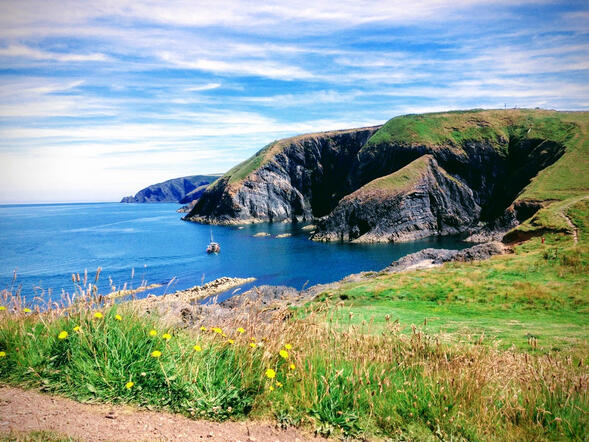 Ceibwr Bay, Pembrokeshire Ceibwr Bay, Pembrokeshire